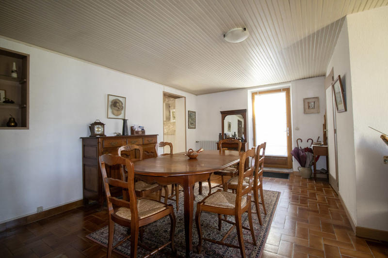 Propriété - 280 m² - 13 pièces