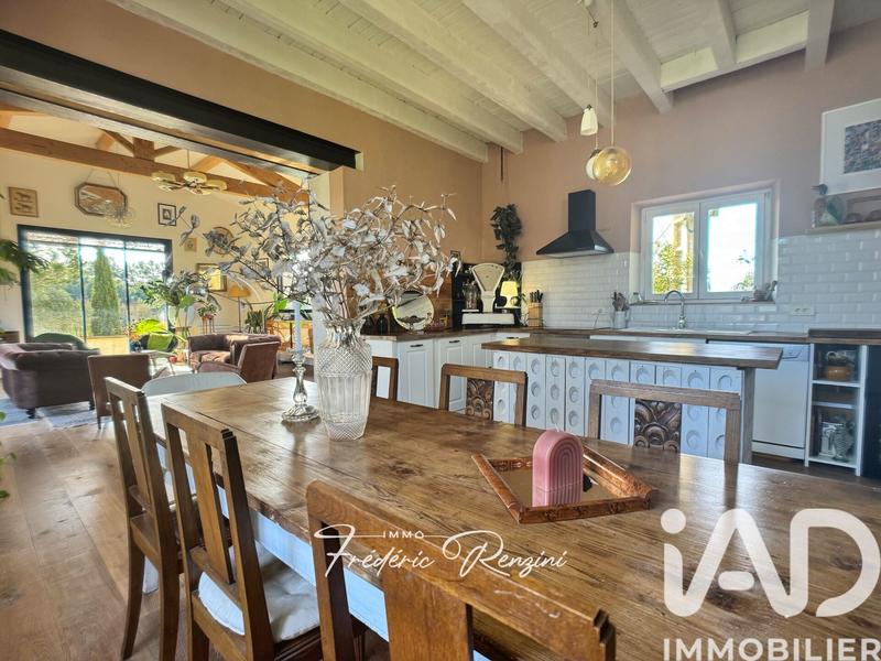 Maison - 145 m² - 5 pièces