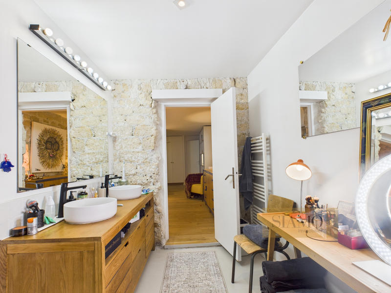 Appartement - 232 m² - 7 pièces