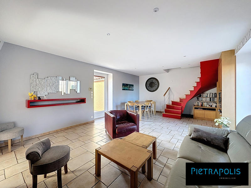 Maison - 147 m² - 5 pièces