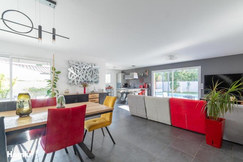 Maison - 137 m² - 6 pièces