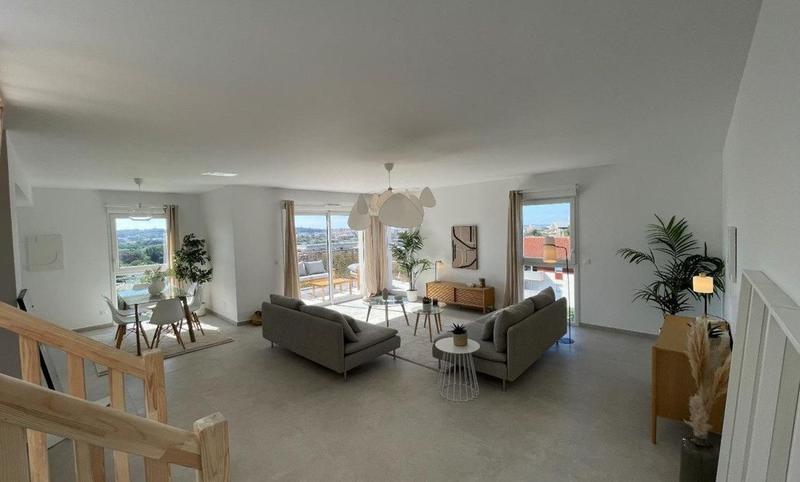 Appartement - 82 m² - 4 pièces