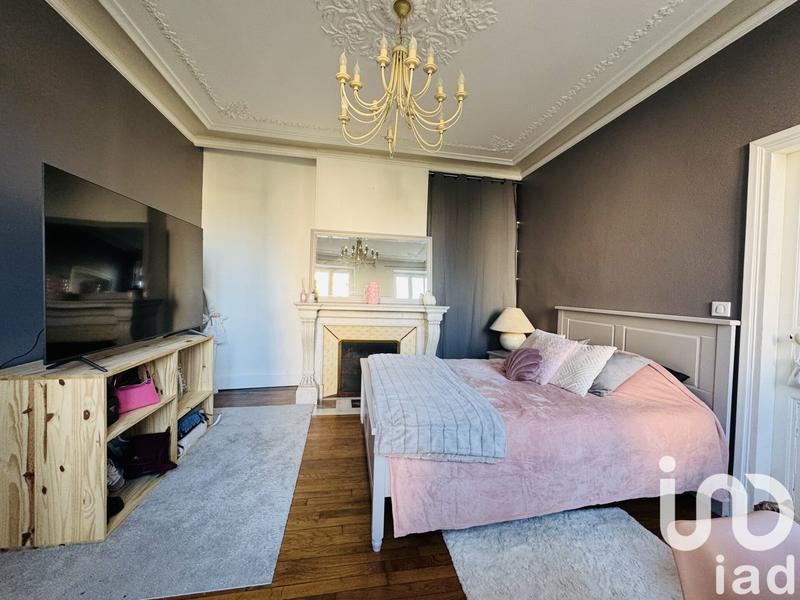 Maison - 208 m² - 10 pièces