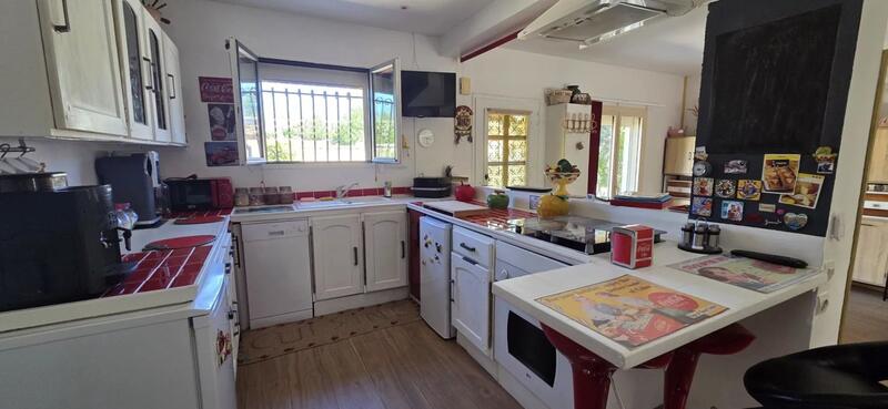 Maison - 85 m² - 3 pièces