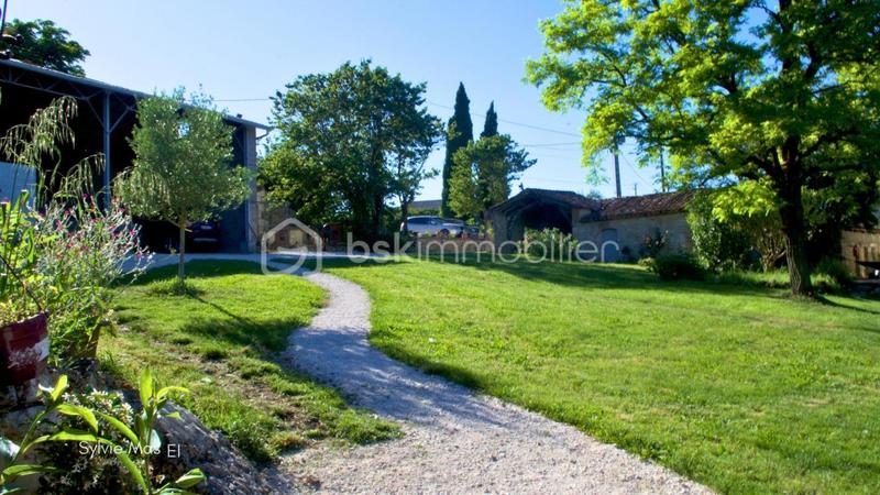 Gîte - 390 m² - 20 pièces