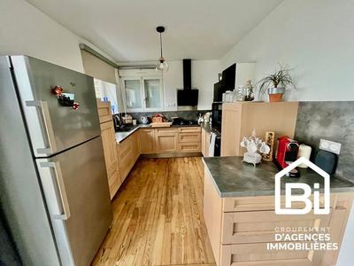 Maison - 104 m² - 6 pièces