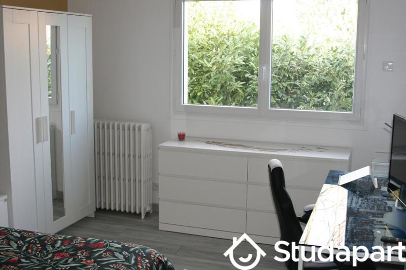 Chambre - 14 m² - 1 pièce