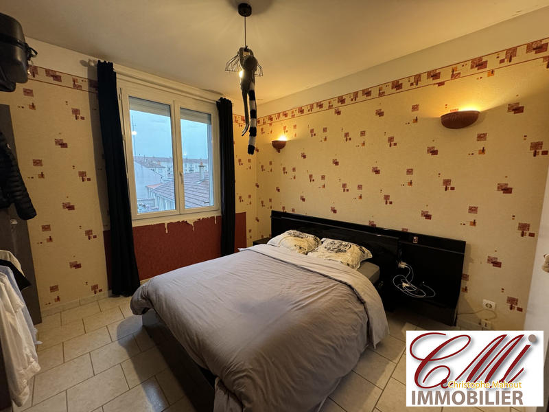 Appartement - 110 m² - 3 pièces