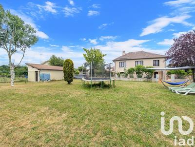 Maison - 99 m² - 5 pièces