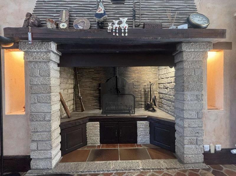 Maison - 230 m² - 7 pièces