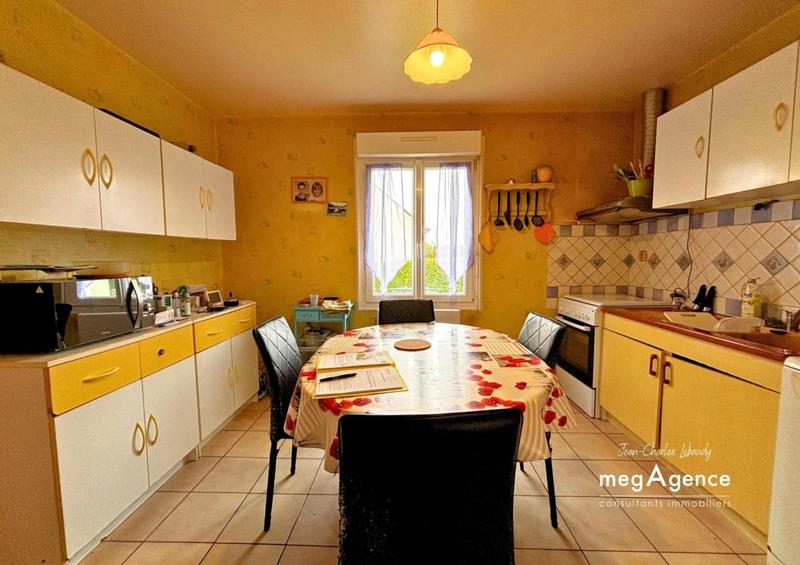 Maison - 93 m² - 5 pièces