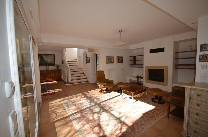 Propriété - 187 m² - 6 pièces