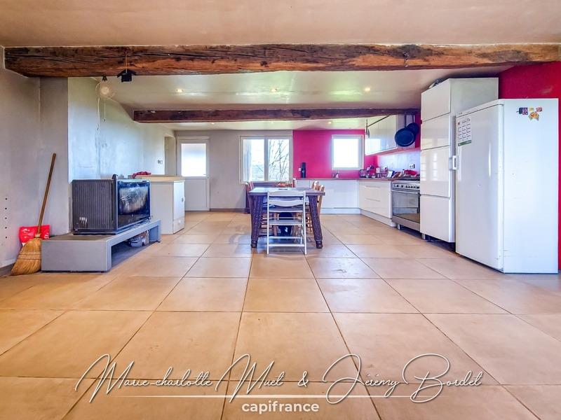 Maison - 147 m² - 4 pièces