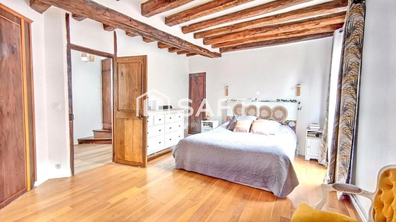 Maison - 200 m² - 8 pièces