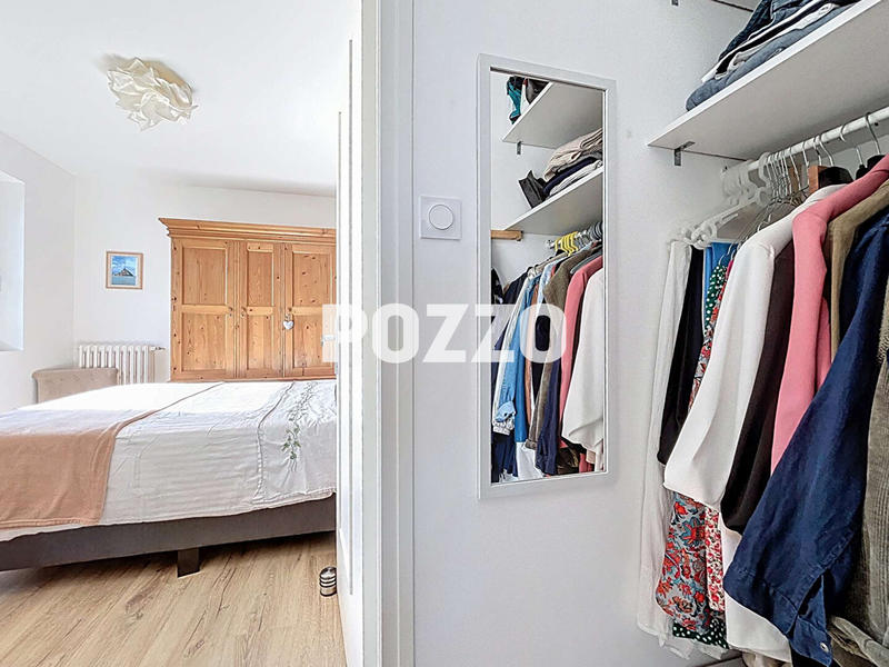 Maison - 179 m² - 8 pièces