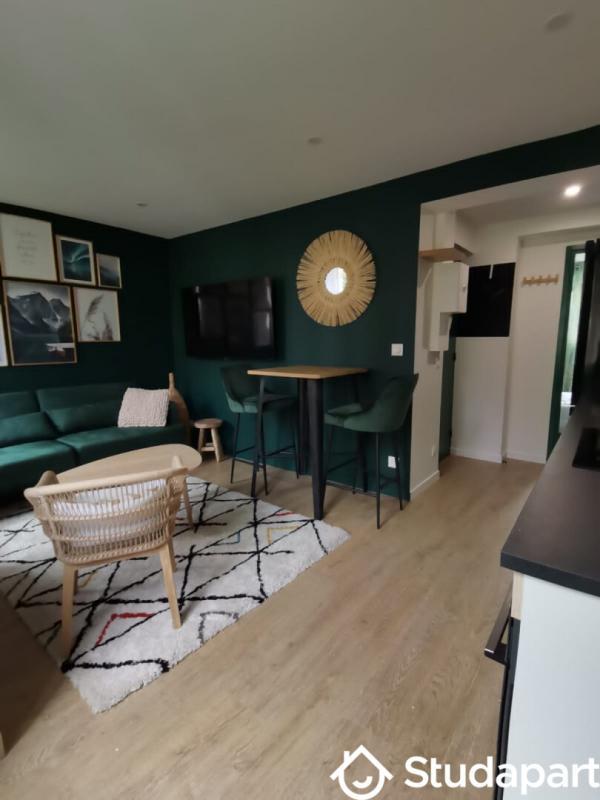 Chambre - 9 m² - 1 pièce