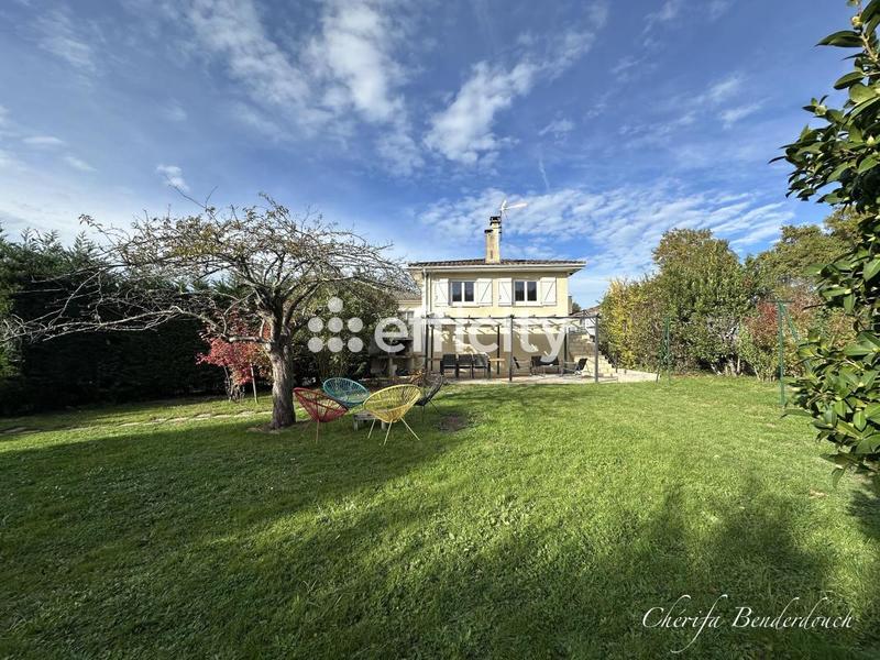 Appartement ancien - 65 m² - 3 pièces