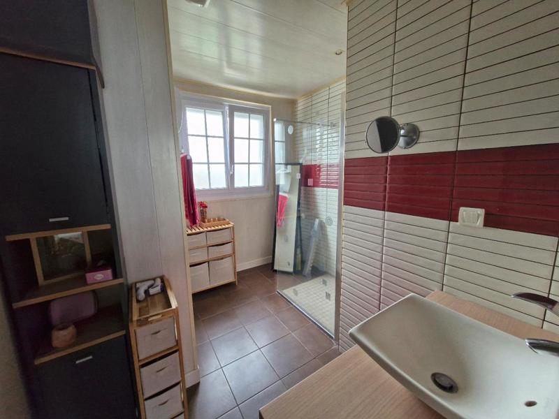 Maison - 184 m² - 7 pièces