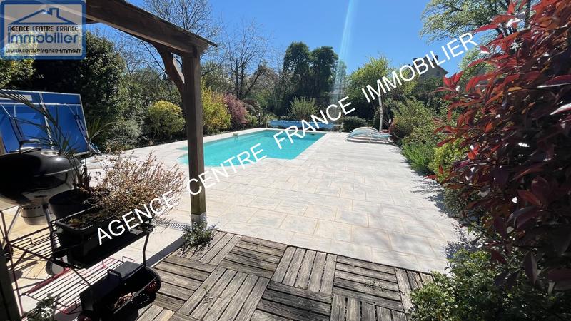 Maison - 138 m² - 5 pièces