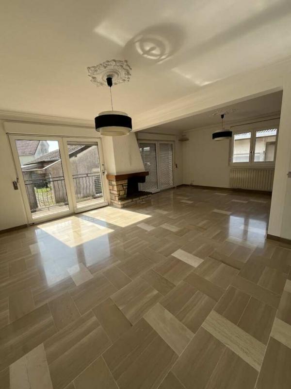 Maison - 191 m² - 8 pièces