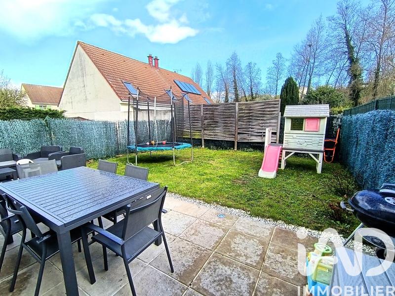 Maison - 90 m² - 4 pièces
