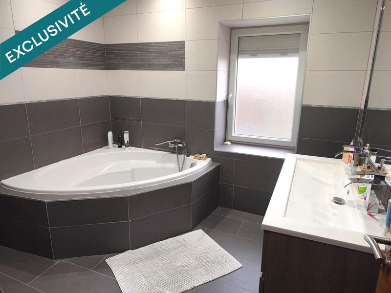 Maison - 142 m² - 6 pièces