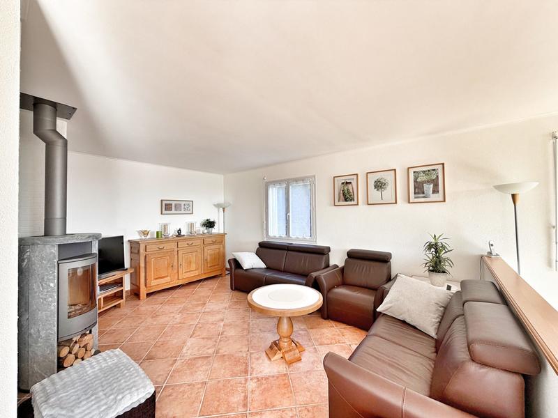 Maison - 213 m² - 8 pièces