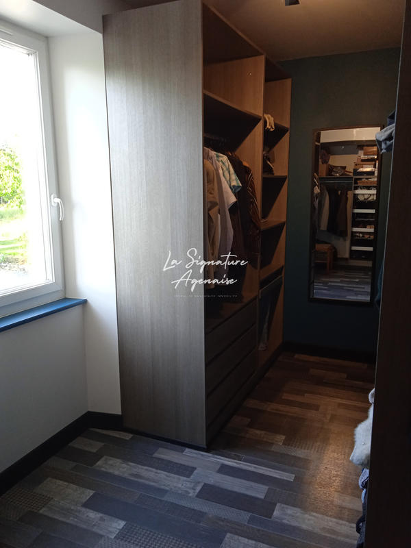 Maison - 260 m² - 7 pièces