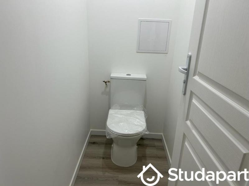 Chambre - 13 m² - 1 pièce