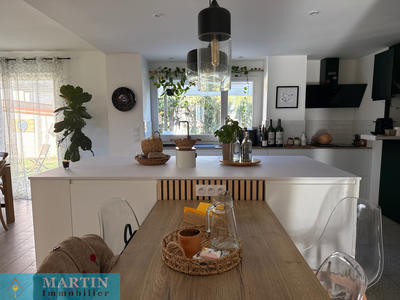 Maison - 185 m² - 6 pièces