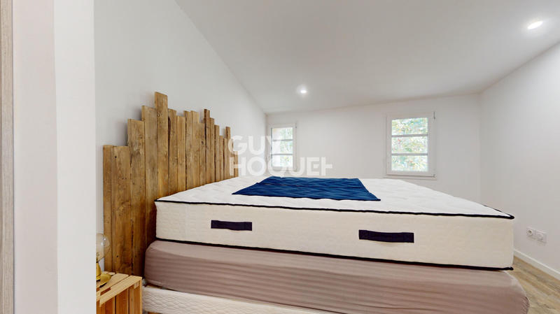 Appartement - 245 m² - 13 pièces