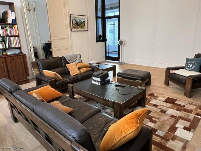 Maison de ville - 455 m²