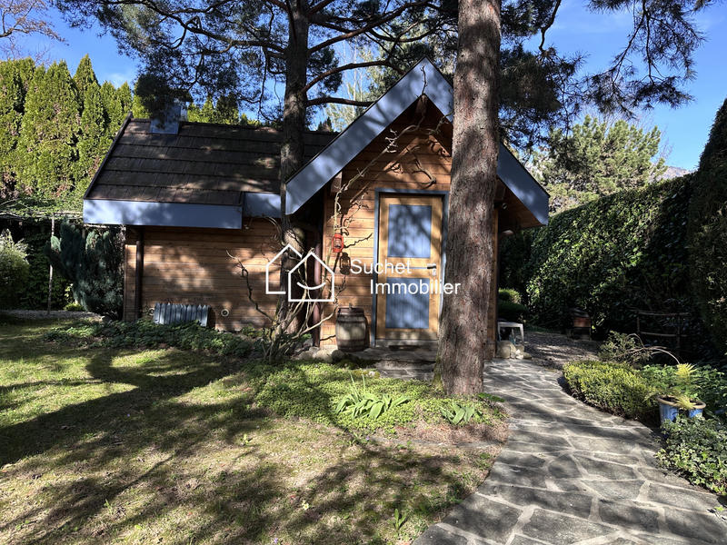 Maison - 200 m² - 9 pièces