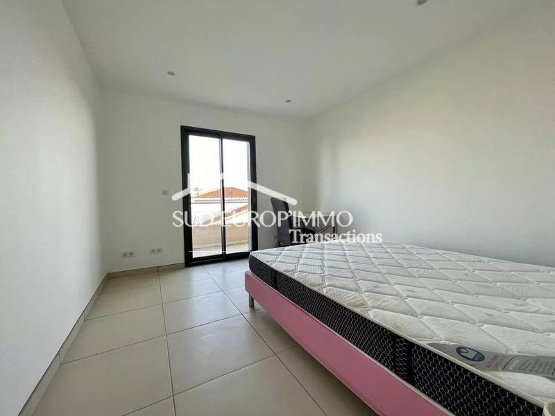 Appartement - 95 m² - 3 pièces