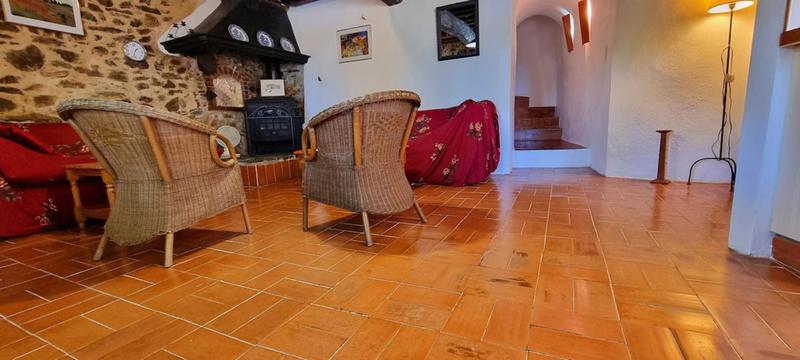 Mas - 302 m² - 12 pièces