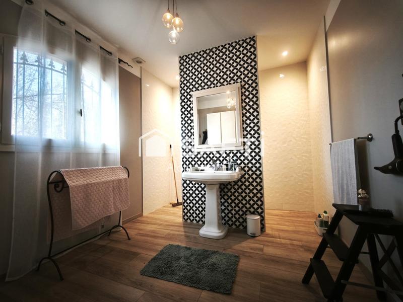 Maison - 190 m² - 6 pièces