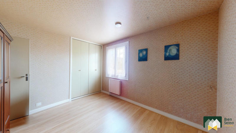 Maison - 92 m² - 5 pièces