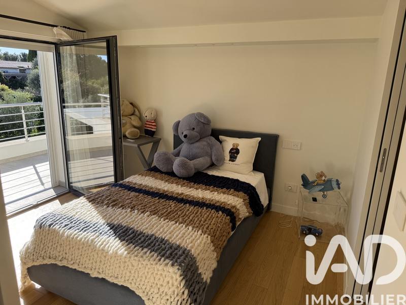 Maison - 171 m² - 5 pièces