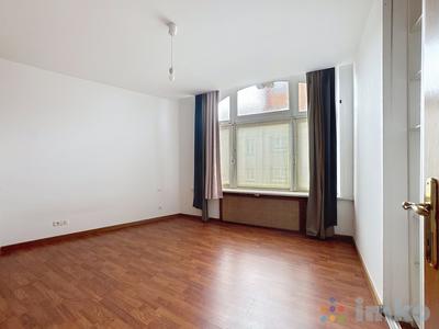 Appartement - 150 m² - 4 pièces