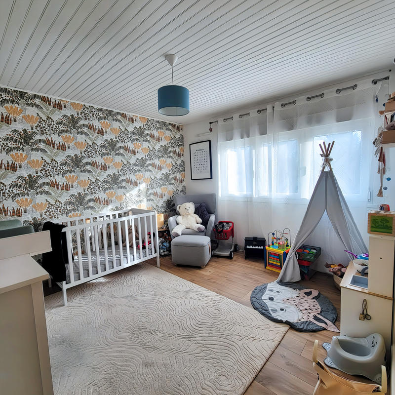 Maison - 95 m² - 5 pièces