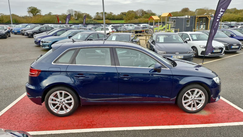 Audi A3 sportback Business 35 Tfsi Cod 150 s tronic 7 Line