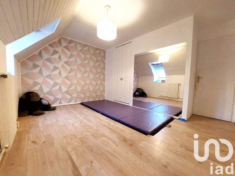 Maison - 95 m² - 5 pièces