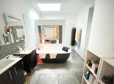 Maison - 106 m² - 5 pièces