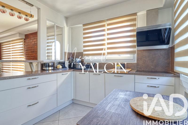 Maison - 200 m² - 7 pièces