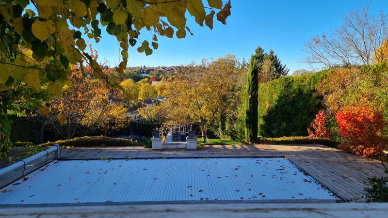 Propriété - 275 m² - 8 pièces