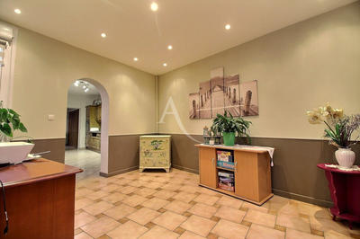 Maison - 191 m² - 8 pièces