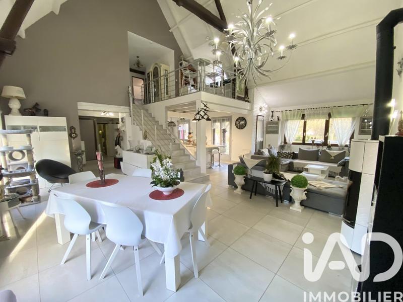 Maison - 178 m² - 7 pièces