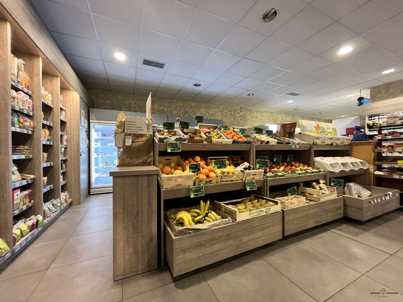 Fonds de commerce - 450 m²