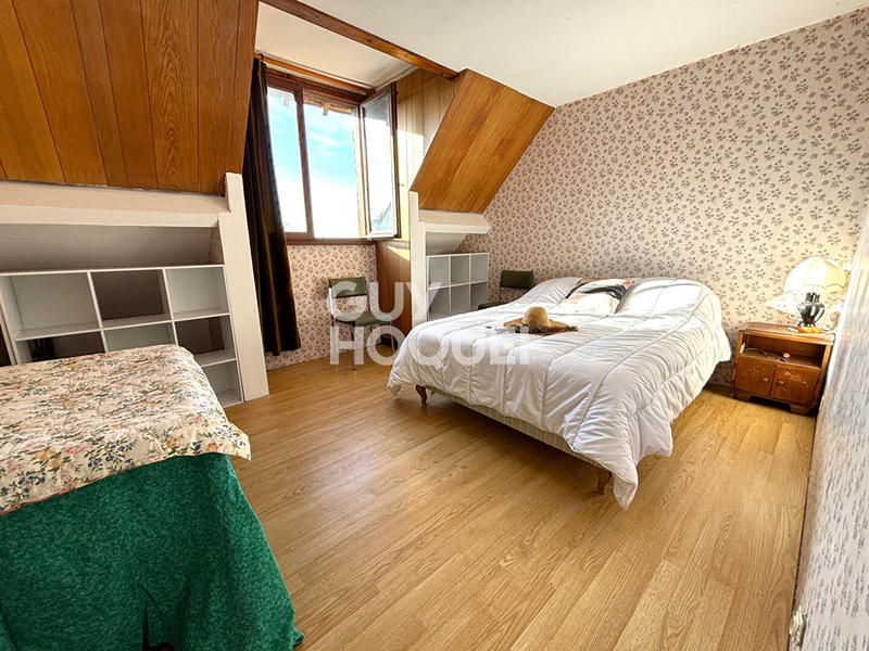 Maison - 167 m² - 8 pièces