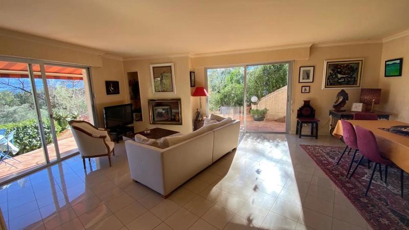 Maison - 170 m² - 9 pièces